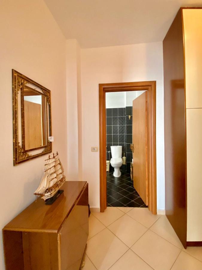 Caramel Sun Apartment Sarandë Exterior foto